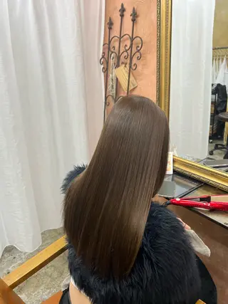 セミロング ともざねゆか UniQ/岡山駅のヘアスタイル