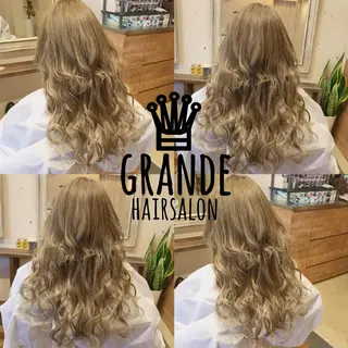 ロング カラー ケアブリーチ&シール エクステの店和田翔莉のヘアスタイル