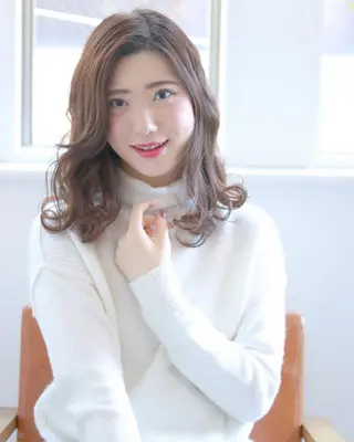 ミディアム パーマ 柳澤 興輝のヘアスタイル