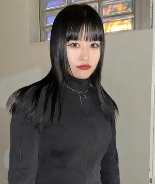 ロング siki hinaのヘアスタイル