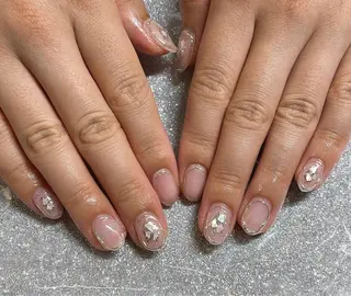 ネイル VIERU 🌈🎀💖のネイルデザイン