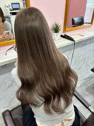 ロング PREss Natsumiのヘアスタイル