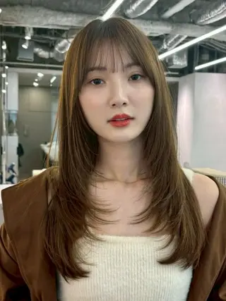 ミディアム Farbe🤍 女性限定のヘアスタイル