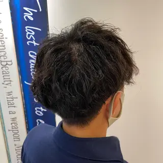 ショート パーマ メンズ 橋本 琉磨のヘアスタイル