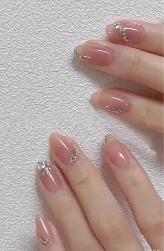 ネイル 高木 維麗絲のネイルデザイン