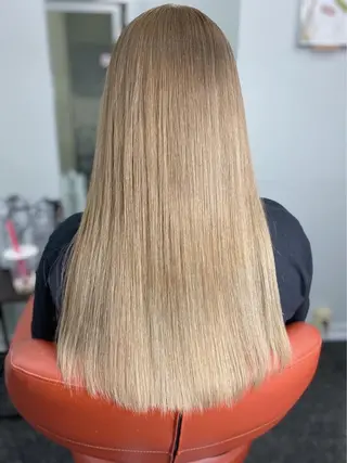 セミロング カラー ヘアアレンジ 🧡可愛い色落ち🧡 ハイトーン特化🧡のヘアスタイル
