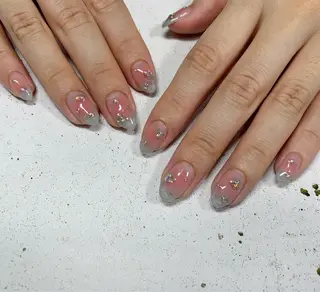 ネイル 坂木 桃子 / ネイルのネイルデザイン