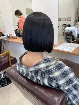 ミディアム 鈴木 梨瑚のヘアスタイル
