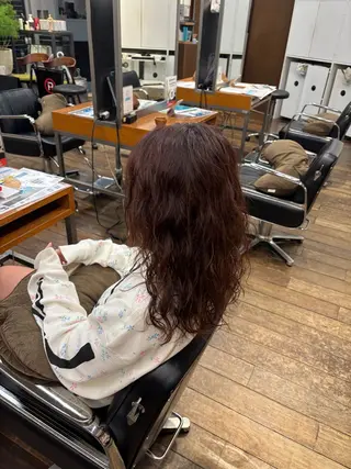 セミロング カラー パーマ stance.所属・《恵比寿サロン》 ami🦋のヘアスタイル