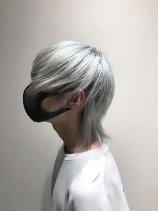 ショート カラー メンズ ハイトーン×レイヤー ／遠藤将太のヘアスタイル