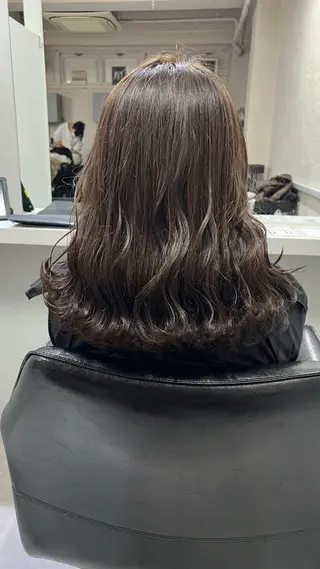 セミロング カラー 🎀tokute ナオ🧸のヘアスタイル