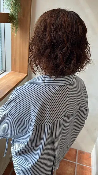 ミディアム パーマ 田村 優歩のヘアスタイル