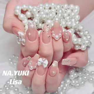 ネイル 🦋 Queenieのネイルデザイン