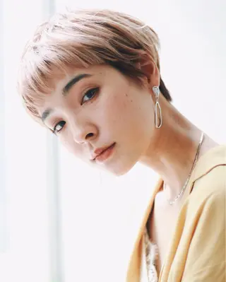 ショート カラー アンブレラカラー💫 フェイスフレーミングのヘアスタイル