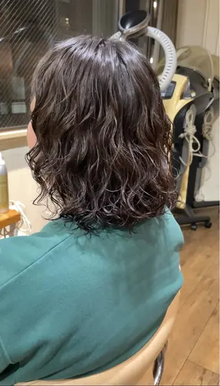 ミディアム パーマ KAZUKI銀座 カット　パーマのヘアスタイル