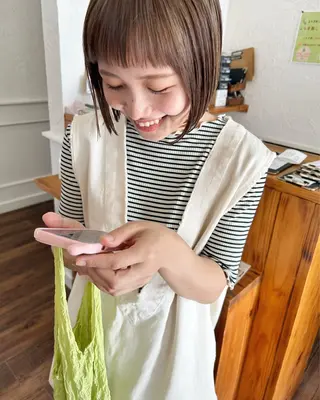 ショート カラー 江原 彩華のヘアスタイル