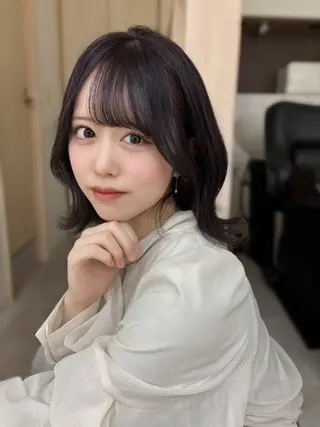 ミディアム カラー 森山 真衣香のヘアスタイル