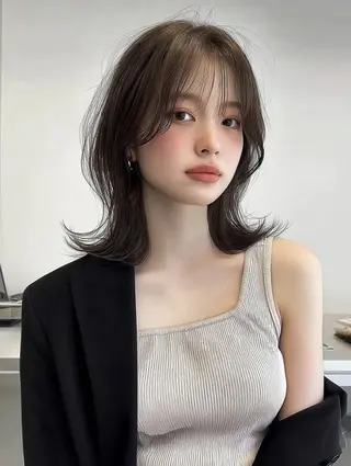ミディアム 青木 りおのヘアスタイル