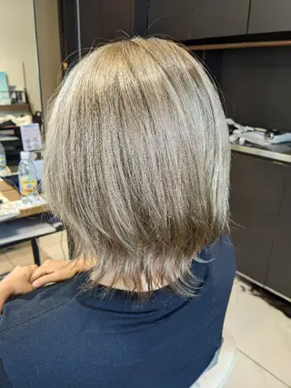 カラー 小嶺 麗華のヘアスタイル