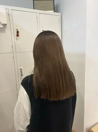 ロング 伊澤 紗弥のヘアスタイル