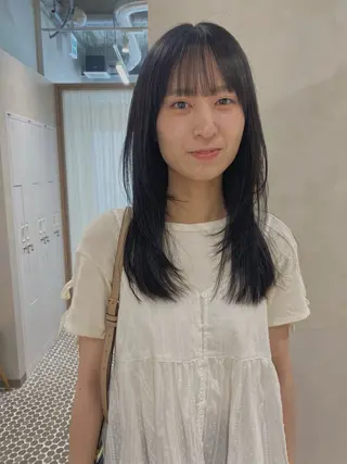 ミディアム カラー 砂原 ひよりのヘアスタイル