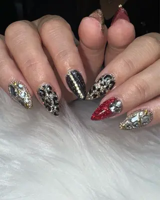 ネイル Feel ‪‪☺︎‬Yuriaのネイルデザイン