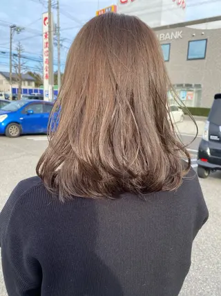 ミディアム くろだ まみのヘアスタイル