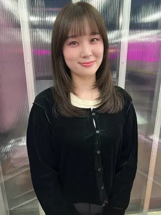 セミロング KIJI所属・haruka /透明感カラーのヘアスタイル