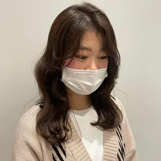 セミロング カラー 狩野 羅夢のヘアスタイル
