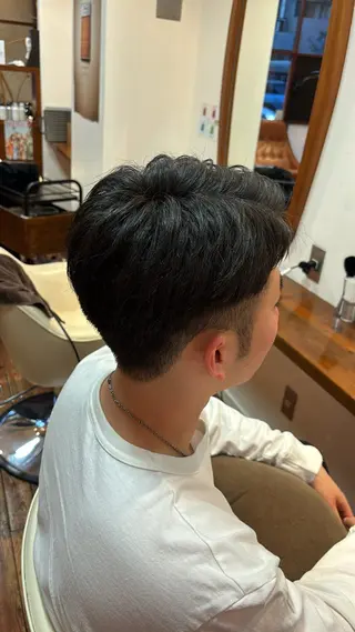 ショート メンズ 小野瀬 文哉のヘアスタイル