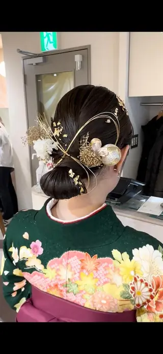 ロング カラー パーマ ヘアアレンジ メンズ キッズ ネイル マツエク・マツパ アイブロウ 🦕ウルフカット 🦕ａｋｉｈｏのヘアスタイル