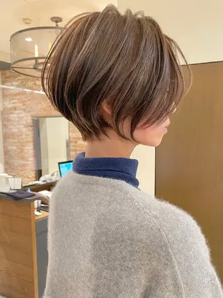 ショート レイヤー/ショート/ 山見陽のヘアスタイル