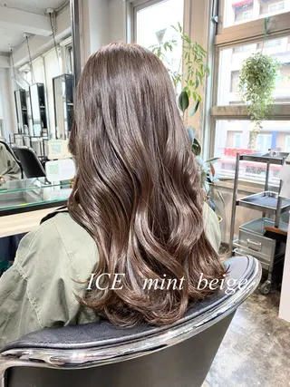 ロング パーマ・レイヤー 髪質改善・TANIのヘアスタイル