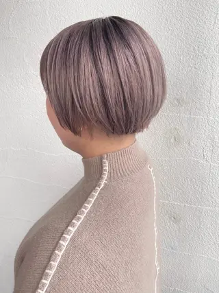 ショート カラー aW HAIRカンノ カナエのヘアスタイル