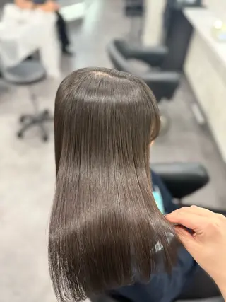 セミロング 艶髪レイヤー AZUSAのヘアスタイル