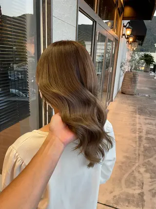 ロング カラー 鵜飼 真伍のヘアスタイル