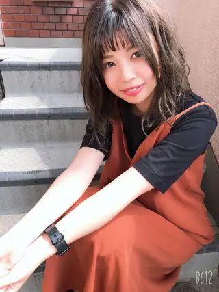 ミディアム カラー パーマ tuuli トゥーリのヘアスタイル
