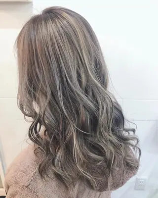 ロング 吉田 典弘のヘアスタイル