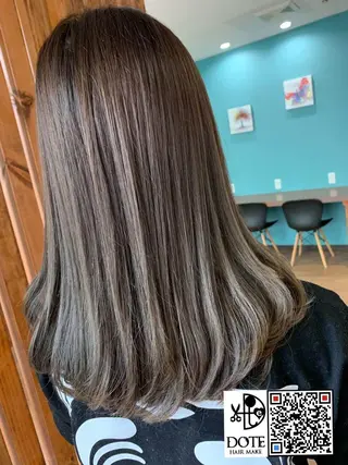 ロング カラー 薬師寺 優のヘアスタイル