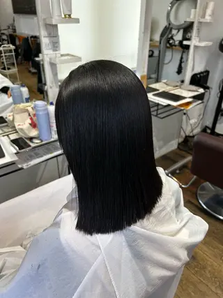 ミディアム 髪質改善ストレート ミュゼ大西　藤井悠也のヘアスタイル