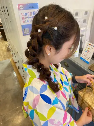 セミロング ヘアアレンジ 新谷 桃子のヘアスタイル