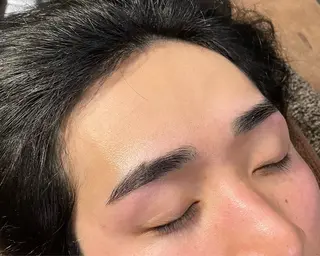メンズ アイブロウ メンズ美容専門店 NEW FACEの眉毛・アイブロウイメージ