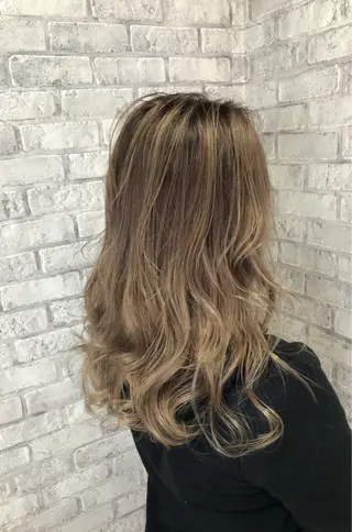 セミロング 小林 妃那のヘアスタイル