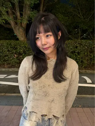 セミロング 韓国レイヤー YOKE reinaのヘアスタイル