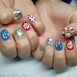 ショート Risus NAILのネイルデザイン