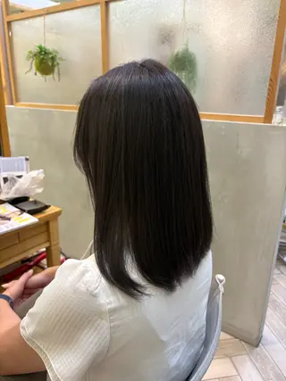 カラー 岡 拓実のヘアスタイル