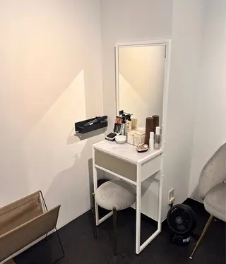 CARRE AKINAの眉毛・アイブロウイメージ