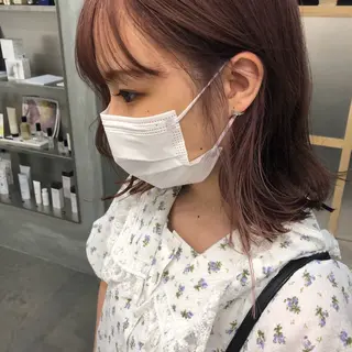 ミディアム カラー 伊藤 由季のヘアスタイル
