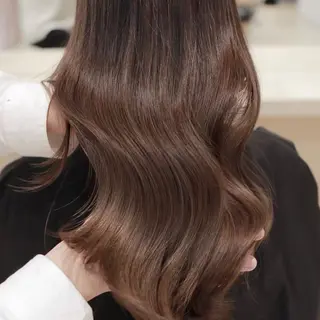 カラー 相澤 華奈のヘアスタイル