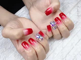 ネイル 佐藤 結衣のネイルデザイン